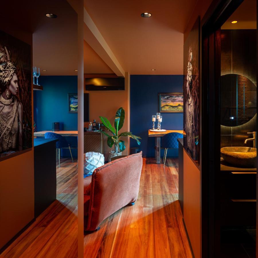 Tosswill Road - Bay Vista Apartment
